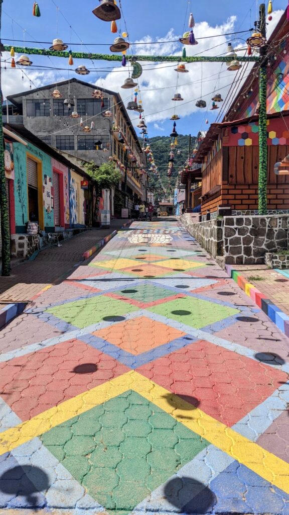 san juan la laguna two travel turtles