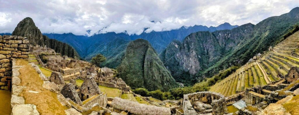 visiting machu picchu two travel turtles
