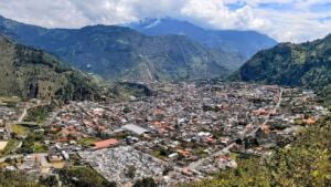 Airbnb in Baños de Agua Santa two travel turtles