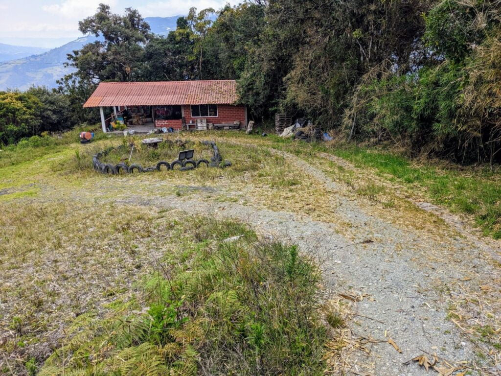 mirador hike in baños ecuador two travel turtles