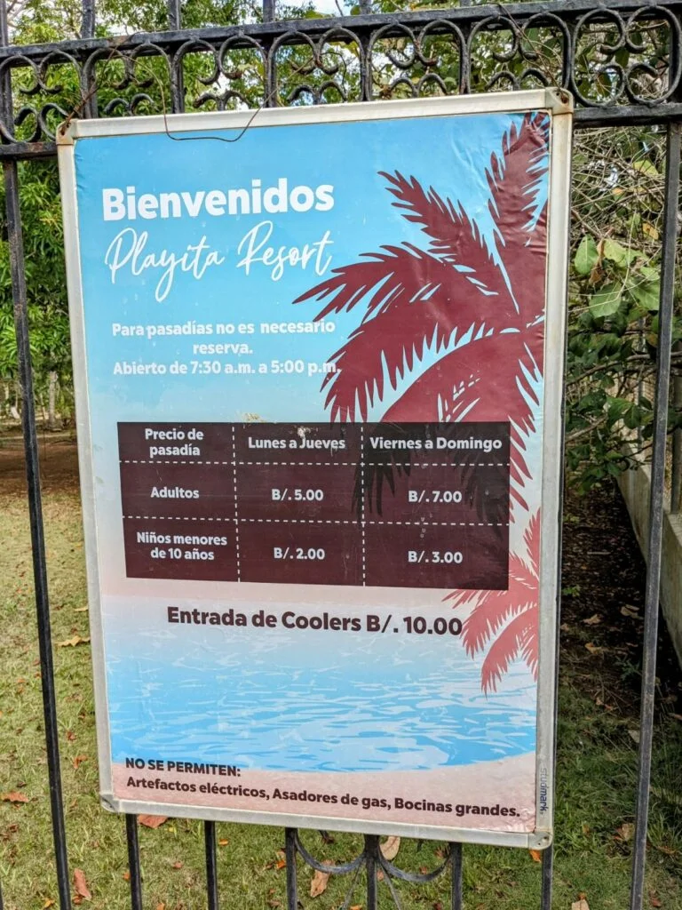 la playita resort two travel turtles