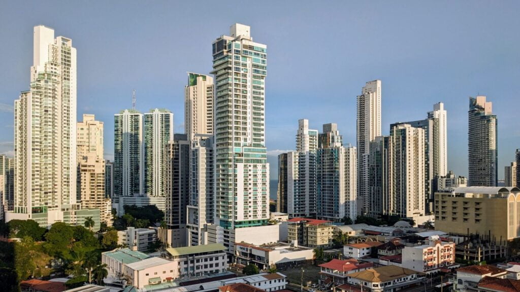 airbnb in panama city two travel turtles