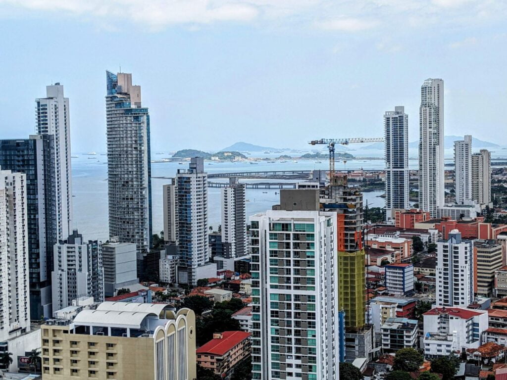 airbnb in panama city two travel turtles