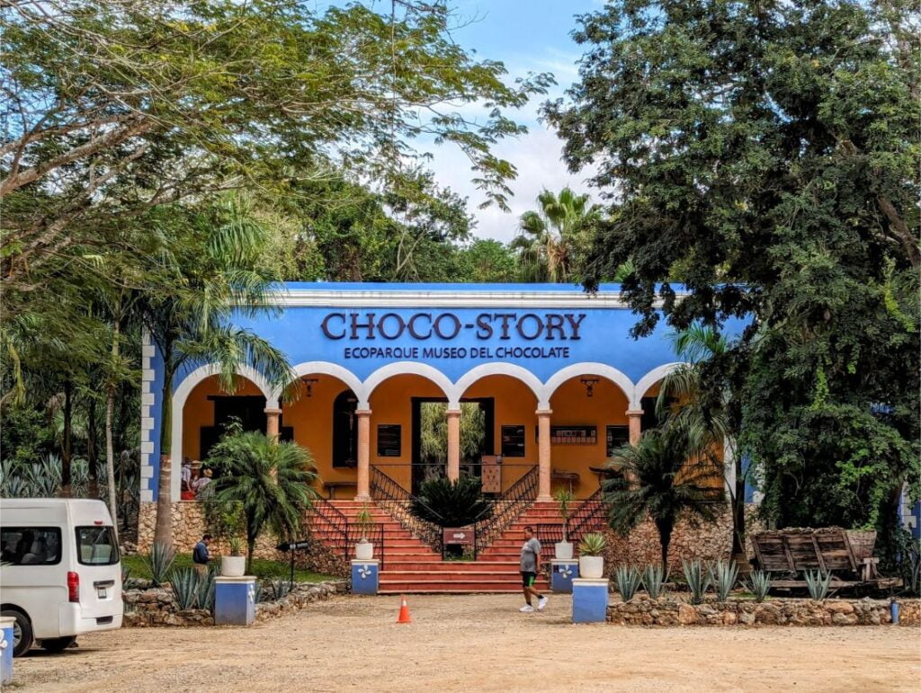 trip to uxmal two travel turtles choco-story