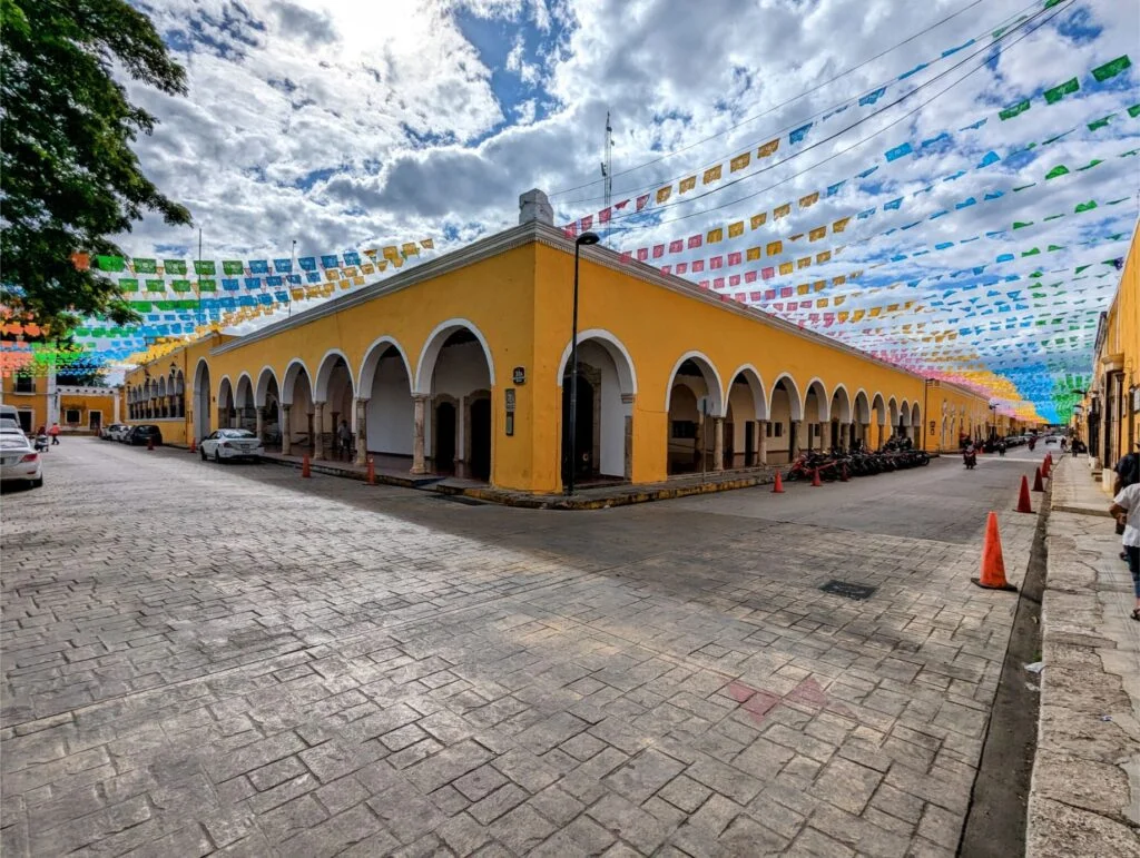 izamal two travel turtles