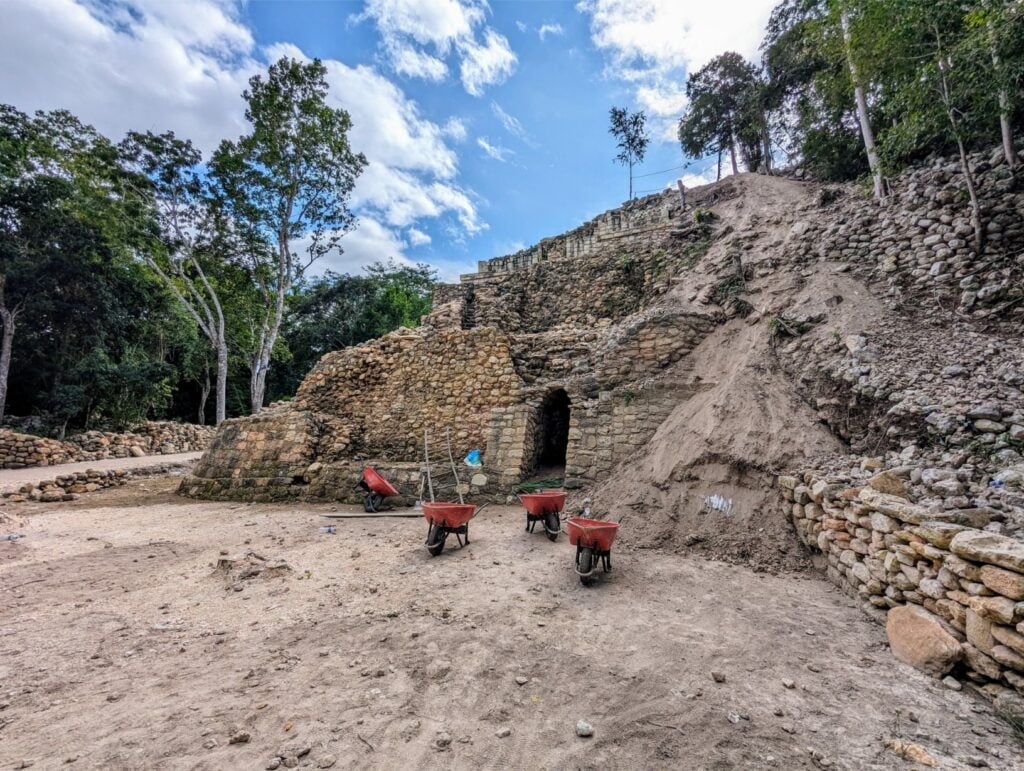 ek balam two travel turtles