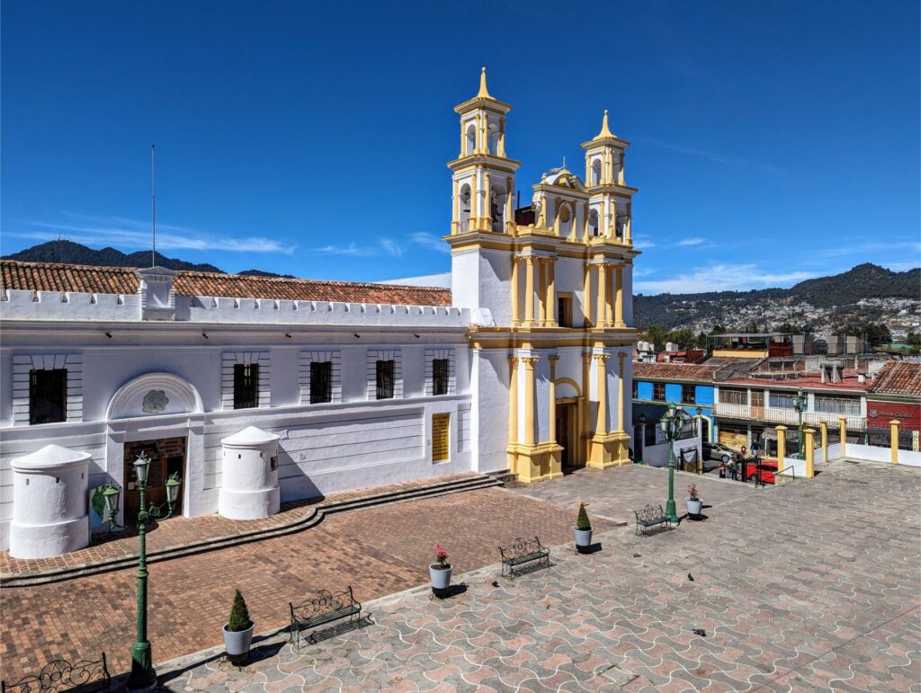 san cristobal de las casas two travel turtles