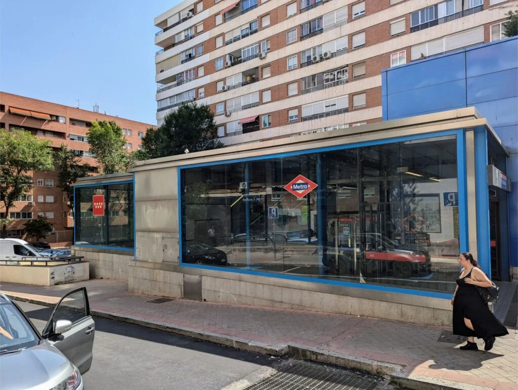 madrid on a budget two travel turtles