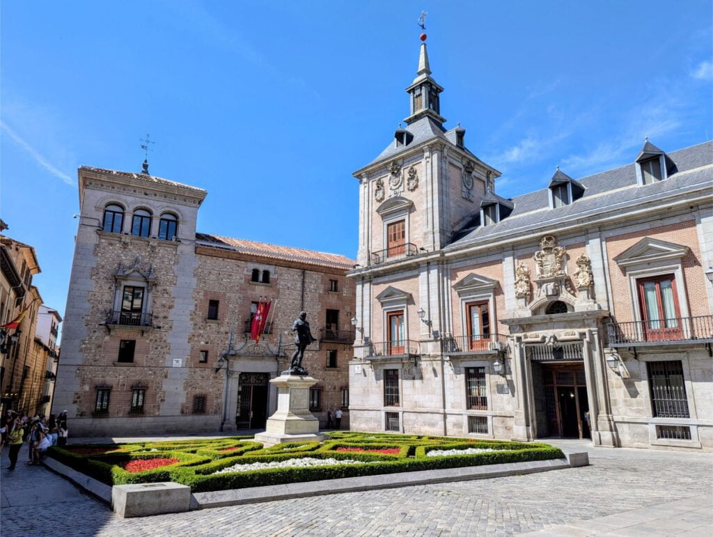 We've been soaking up city life for the last couple of weeks