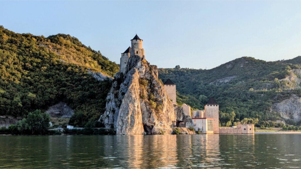 golubac fortress two travel turtles