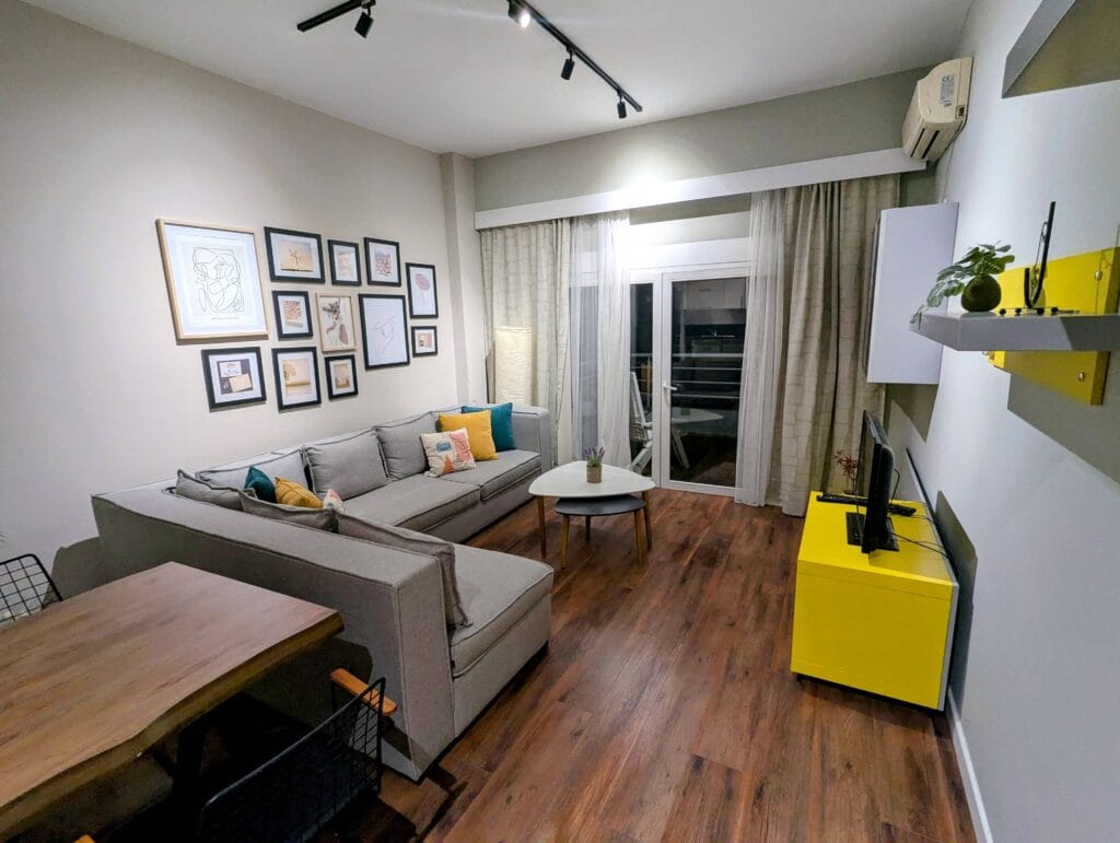 airbnb in sarande two travel turtles