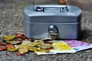 March 2025 Budget Report (Sarande, Albania) march 2025 budget two travel turtles